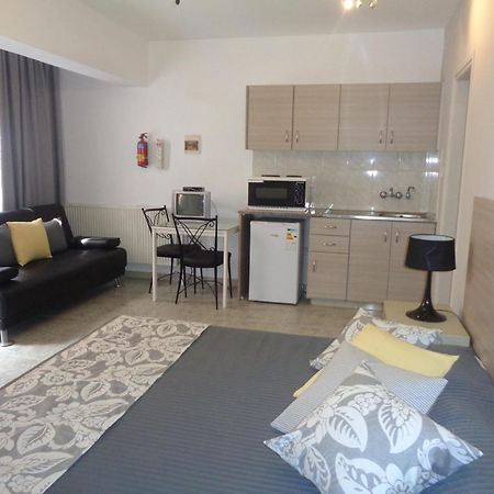 Irene'S Apartments Limassol Eksteriør billede