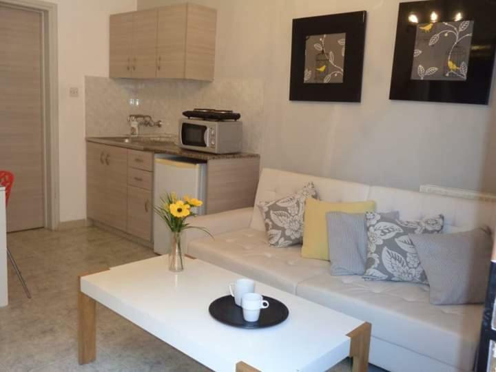 Irene'S Apartments Limassol Eksteriør billede